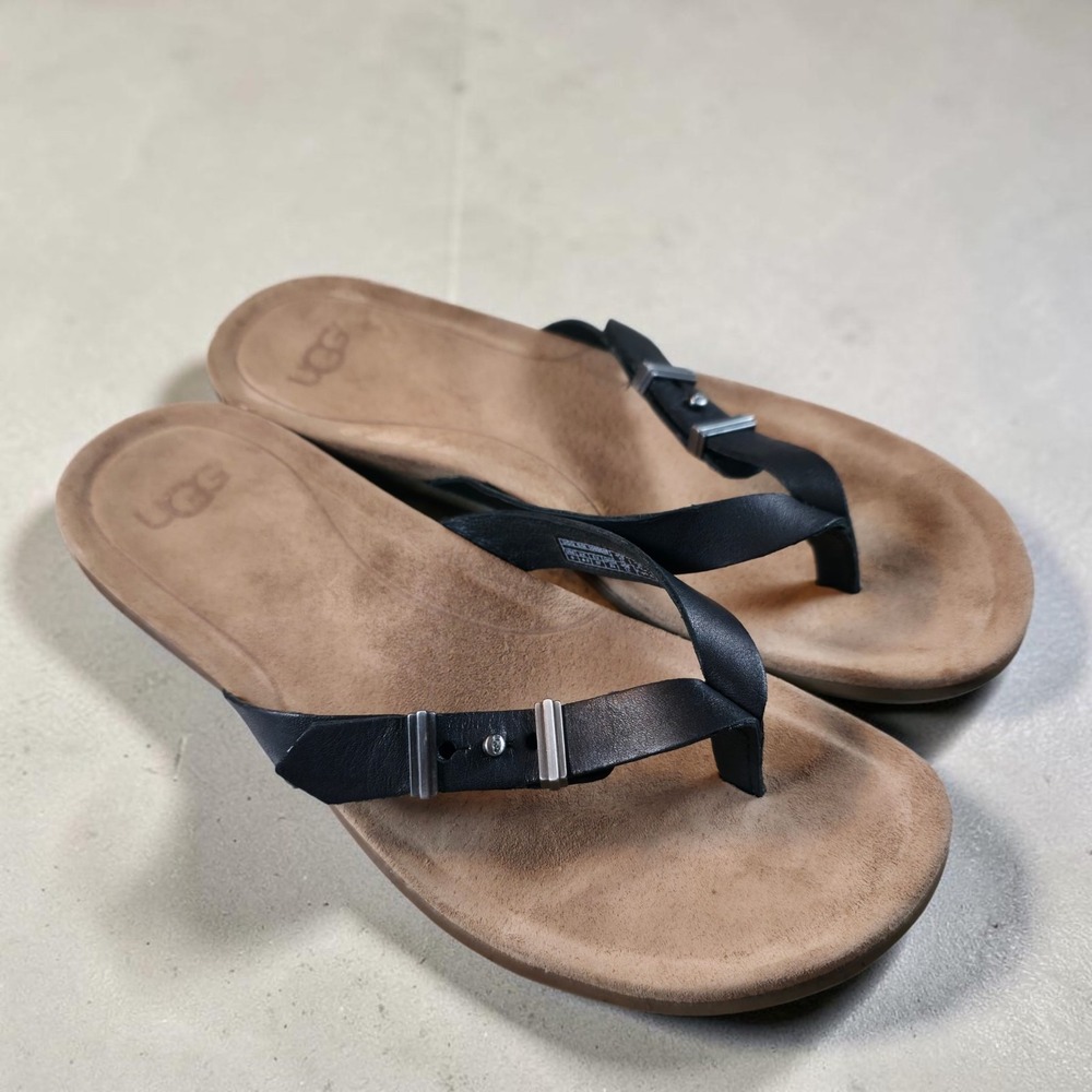 UGG Women Sandals Thong Flip Flops Strap Black Leather Womens Size 6 NEW‎